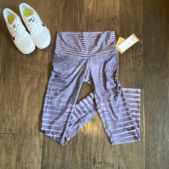 NWT Niyama Sol Granite Stripe Barefoot Legging - Picture 3 of 6